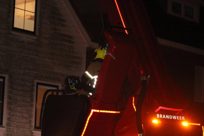 Schoorsteenbrand snel onder controle