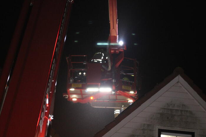 Schoorsteenbrand snel onder controle