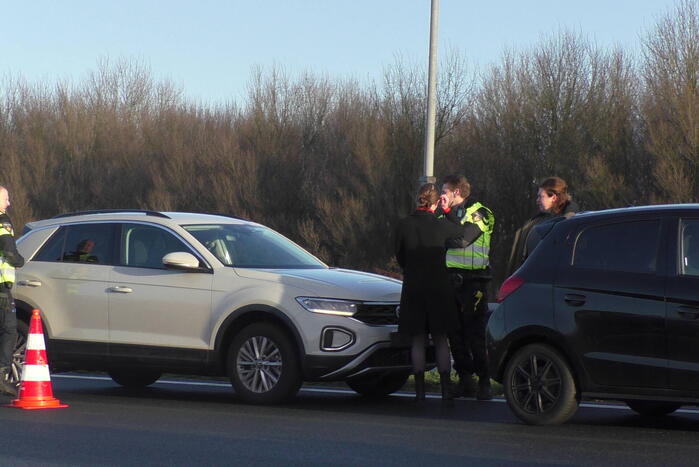Rijstrook afgesloten na kop-staart botsing