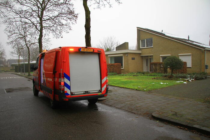 Onderzoek naar vreemde lucht in woning