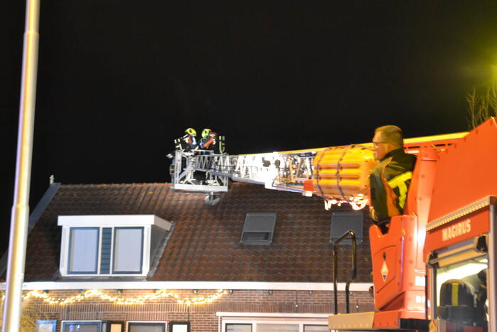 Weg afgesloten vanwege schoorsteenbrand