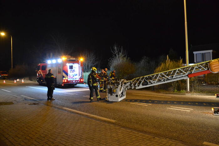 Weg afgesloten vanwege schoorsteenbrand