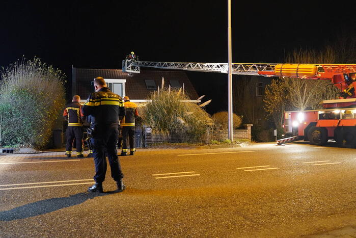 Weg afgesloten vanwege schoorsteenbrand