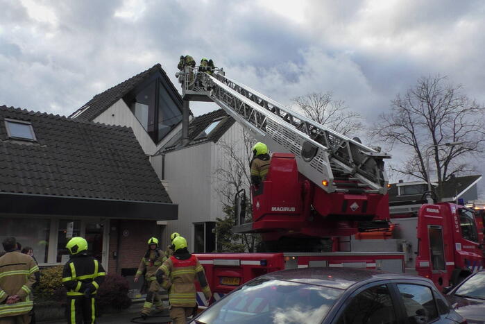 Brandweer ingezet bij brand in schoorsteen