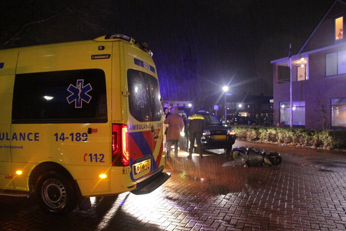 Scooterrijder aangereden door auto