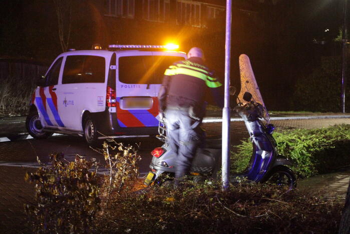 Scooterrijder aangereden door auto
