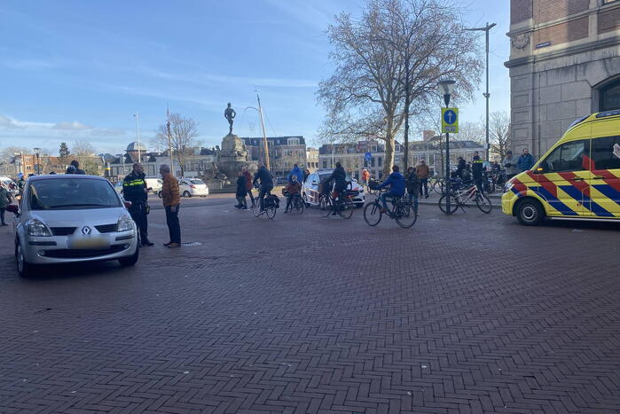 Fietser aangereden door auto