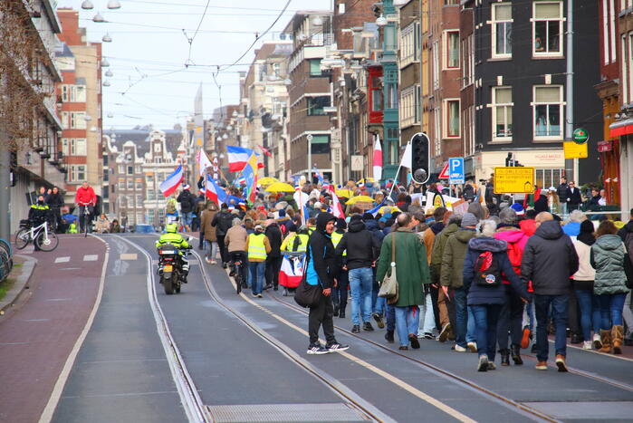 Demonstratie Amsterdam tegen beleid overheid