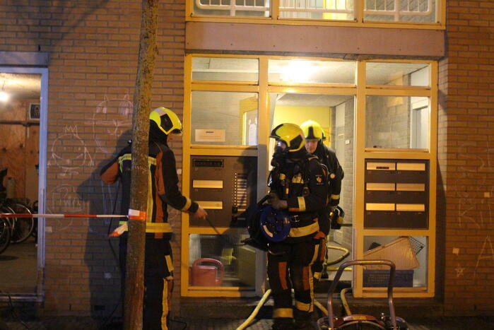 Brand in drielaags appartementencomplex