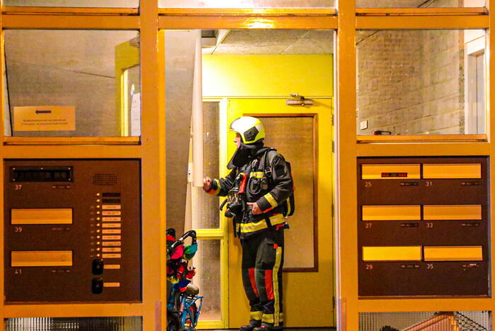 Brand in drielaags appartementencomplex