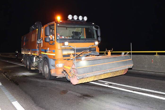 Twee voertuigen botsen op elkaar- Zeelandbrug dicht