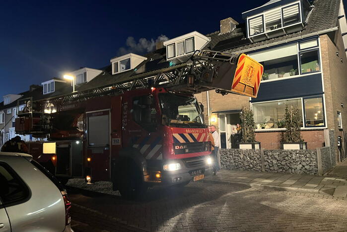 Schoorsteenbrand zorgt voor flinke rookontwikkeling