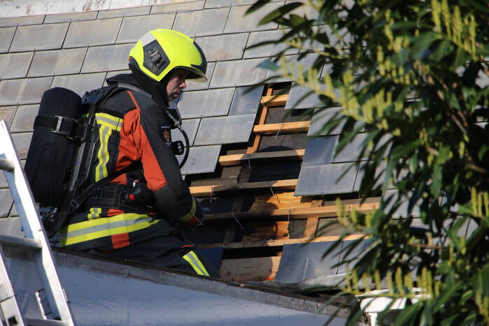Dakbrand in de kiem gesmoord