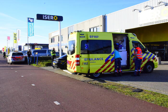 Scooterrijder gewond bij botsing met auto