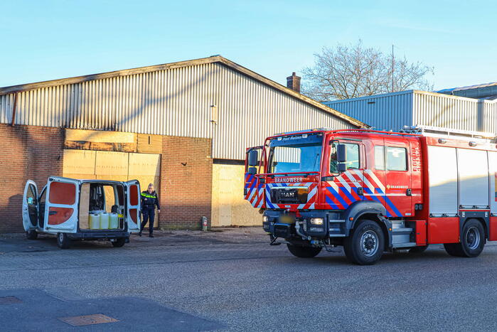 Bestelbus met verdachte inhoud aangetroffen
