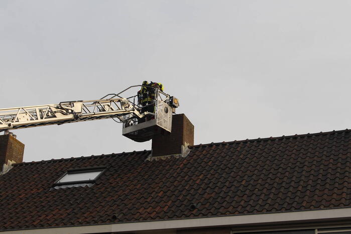 Schoorsteenbrand snel gedoofd