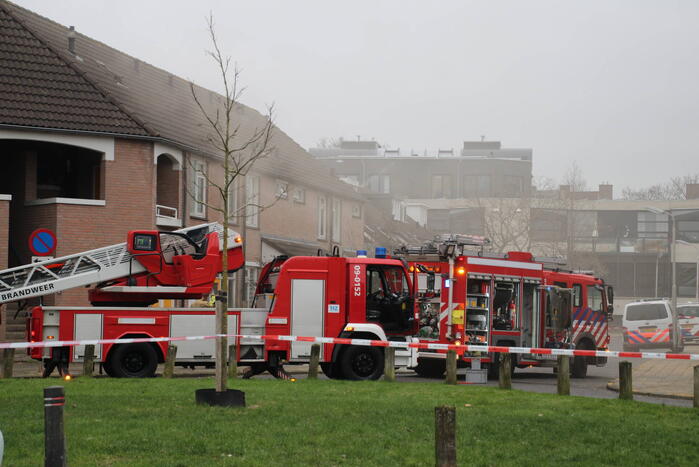 Veel rook bij brand in woning
