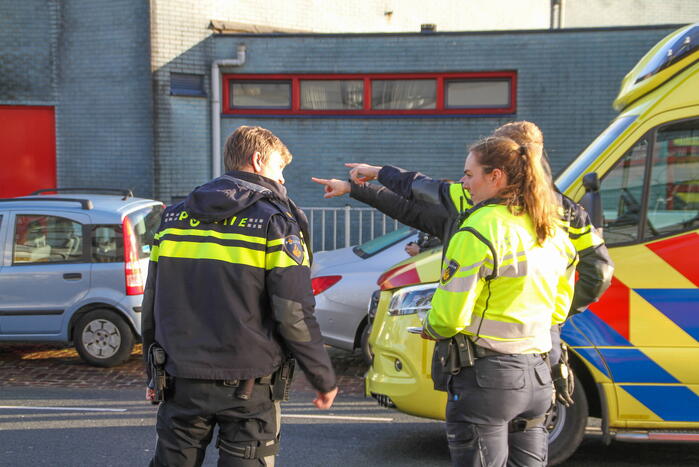 Auto belandt op de kop bij verkeersongeval
