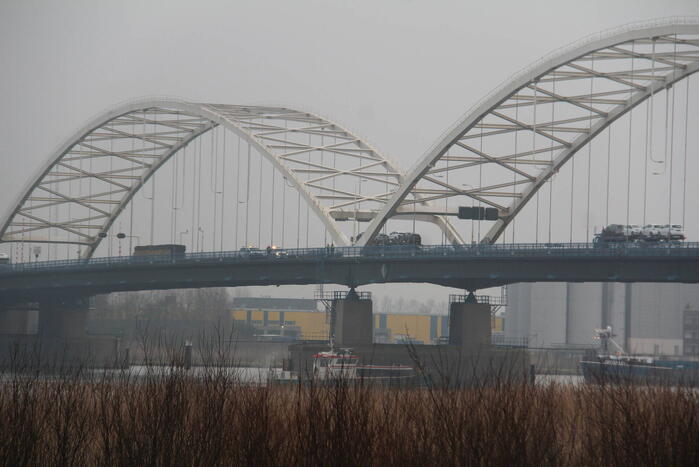 Traumahelikopter ingezet voor persoon te water