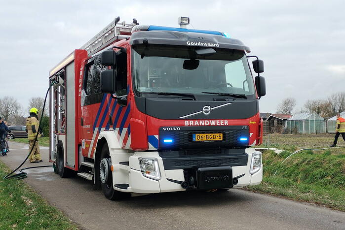 Schuur in volkstuin uitgebrand