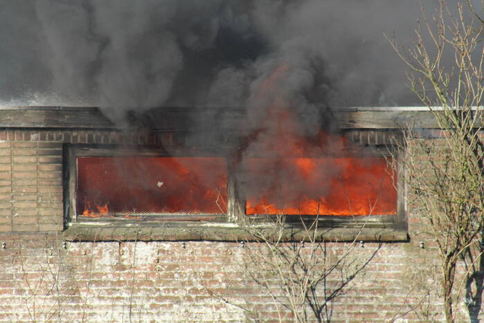 Zeer grote brand leegstaand fabrieksgebouw