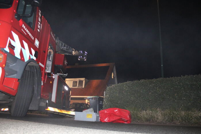 Brand in schoorsteen woning