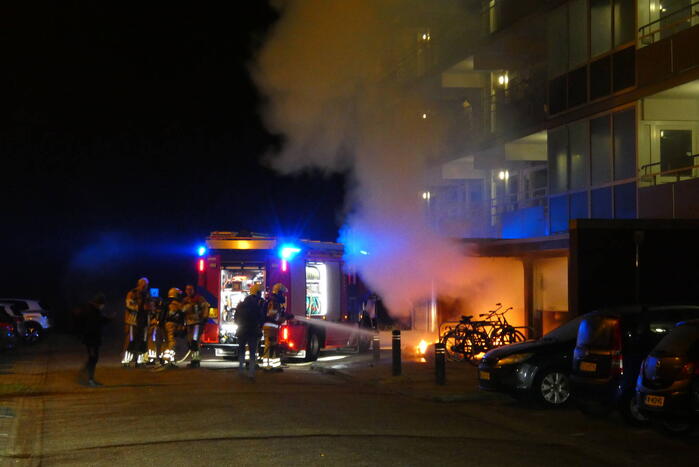Rook in flat wegens afvalbrand