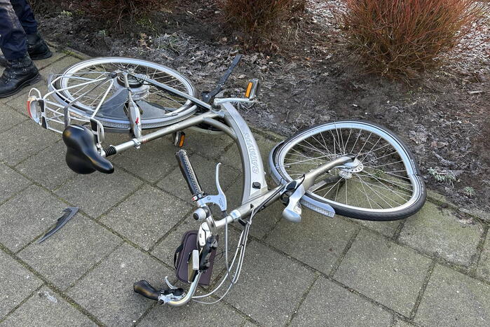 Voorwiel fiets gebroken bij botsing