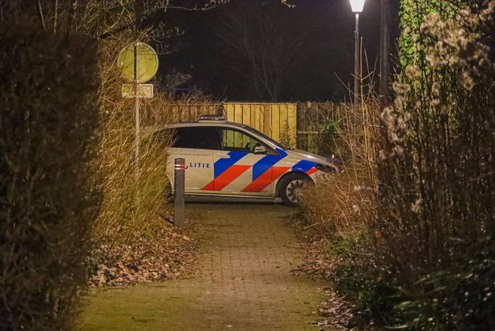 Politie houdt zoekactie naar inbrekers