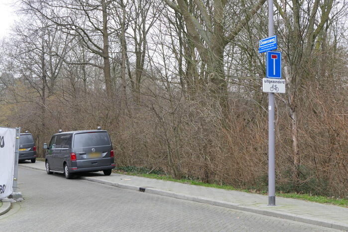 Overleden persoon aangetroffen in flatwoning