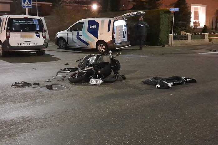 Scooter Total los na ongeval met bus