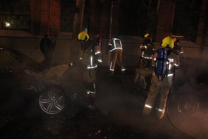 Auto verwoest door brand