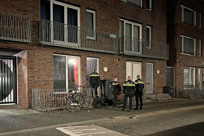 Straat afgezet na woningoverval