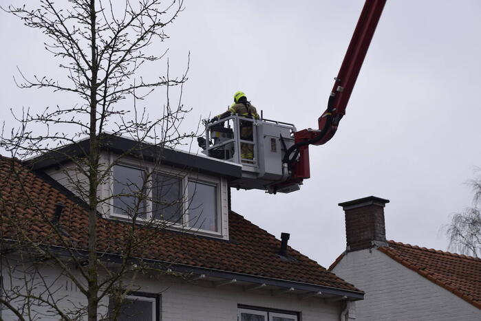 Schoorsteenbrand snel onder controle