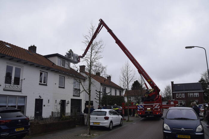Schoorsteenbrand snel onder controle