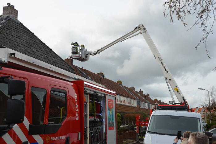Schoorsteenbrand snel onder controle