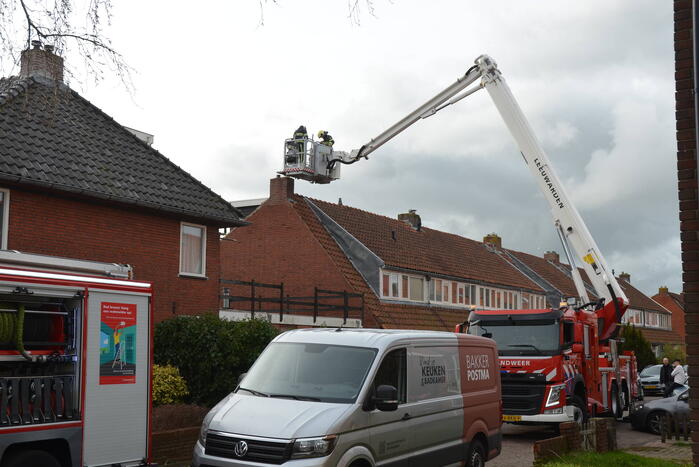 Schoorsteenbrand snel onder controle