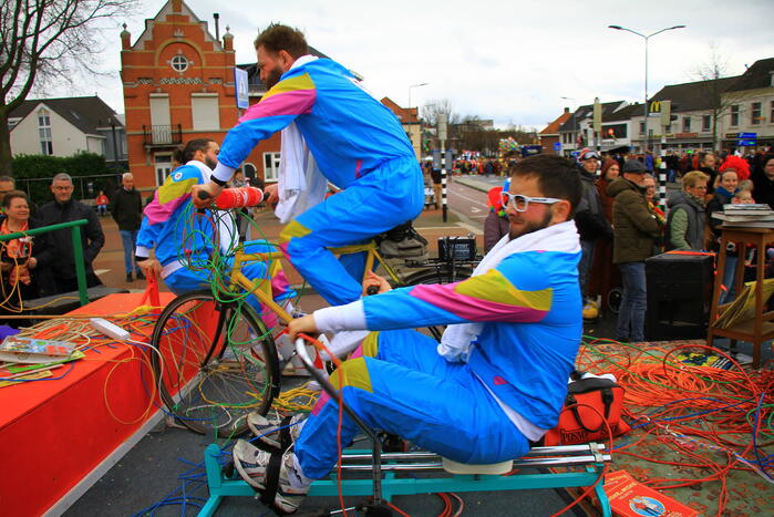 Optocht trekt veel bekijks