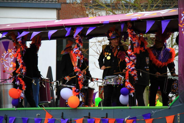 Optocht trekt veel bekijks