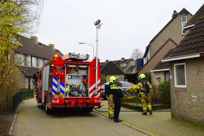 Kaars zorgt voor brand in woning
