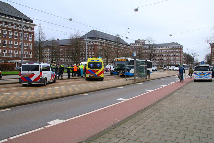 Gewonde bij botsing tussen auto en lijnbus