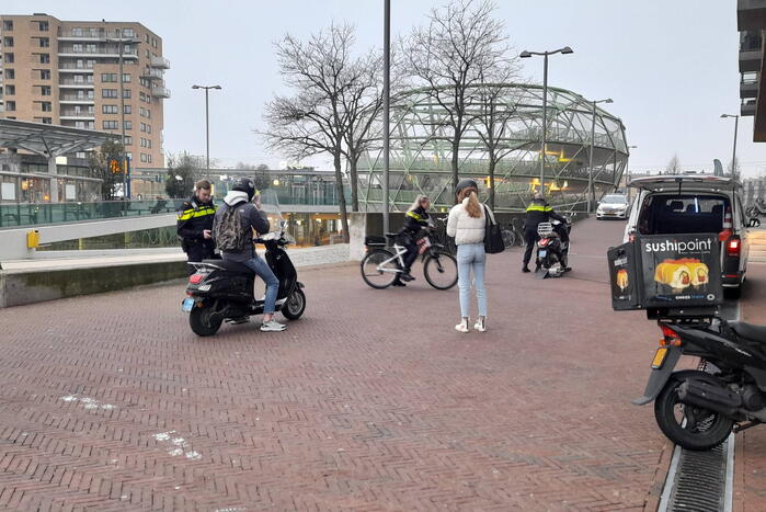 Rollerbank controle bij station