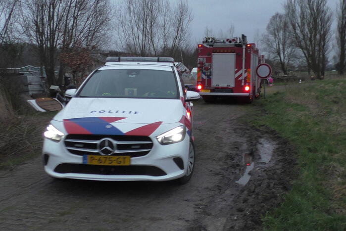 Brand op woonboot blijkt afvalverbranding