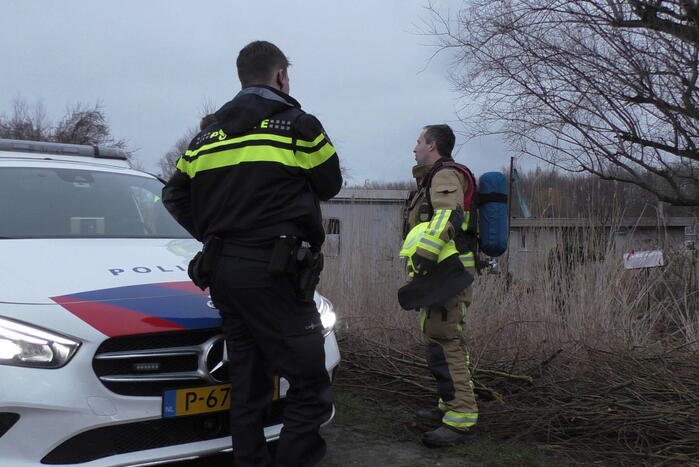 Brand op woonboot blijkt afvalverbranding
