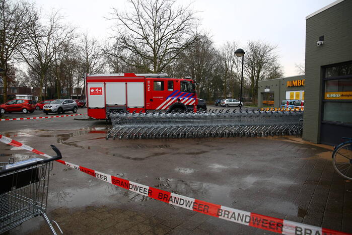 Hoofdleiding gesprongen in Jumbo supermarkt