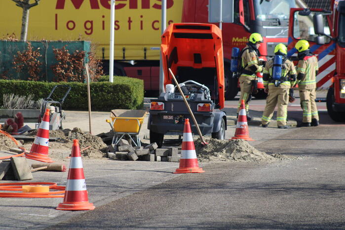 Gasleiding geraakt bij graafwerkzaamheden