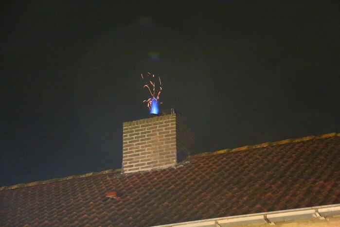 Brandweer ingezet bij brand in schoorsteen