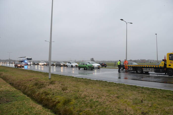 Schade bij kop-staartbotsing voor verkeerslichten