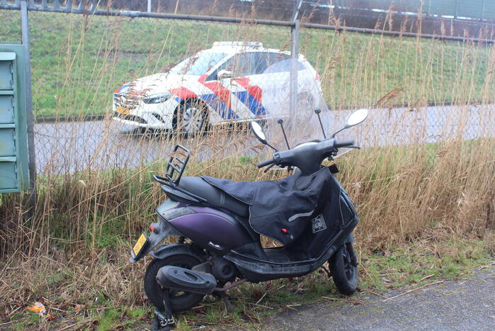 Scooterrijder gewond bij botsing met auto