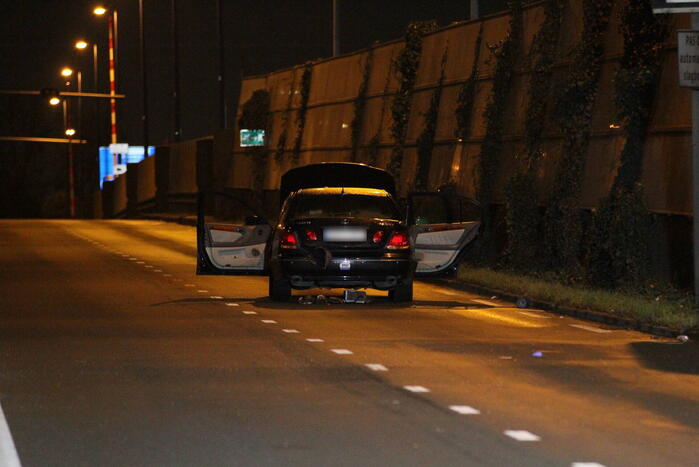 Zwaar gewonde na explosie in auto